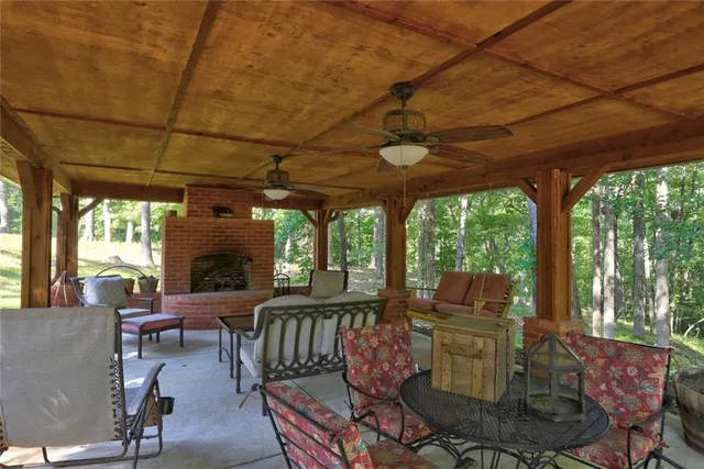 $650,000 | 40 Holder Road, Temple, GA 30179