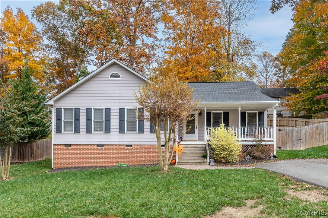 2631 Colgrave Road Midlothian, VA 23112 - Photo 2 of 23 a front view of house with yard and green space