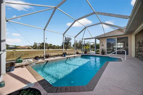 $414,900 | 33 Long Meadow Place, Rotonda West, FL 33947