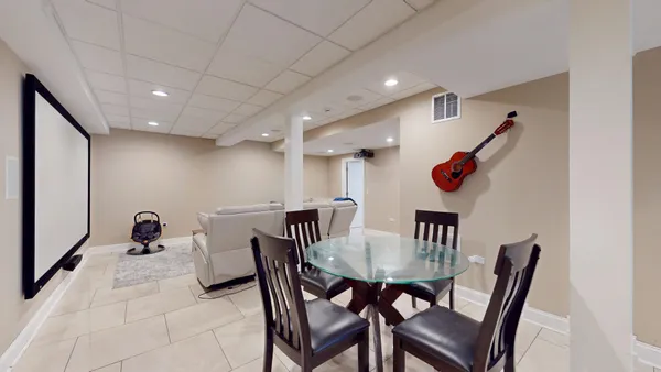 $5,500 | 331 Mary Belle Circle, Buffalo Grove, IL 60089