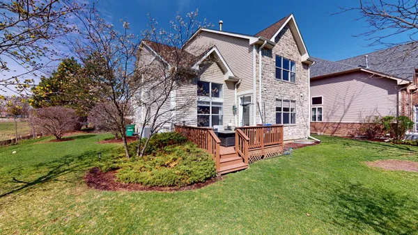 $5,500 | 331 Mary Belle Circle, Buffalo Grove, IL 60089