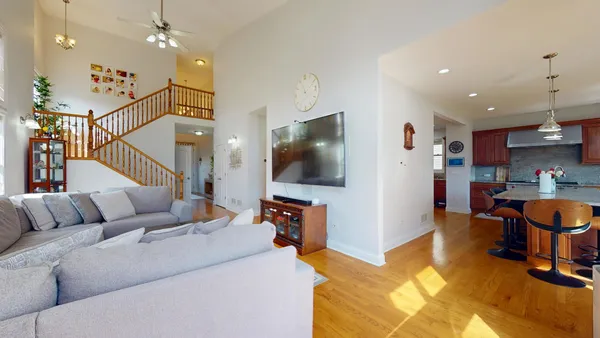 $5,500 | 331 Mary Belle Circle, Buffalo Grove, IL 60089