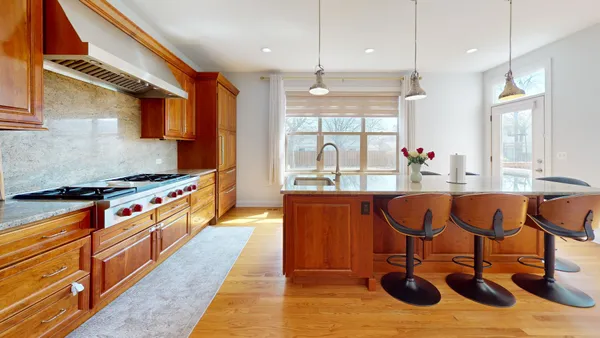 $5,500 | 331 Mary Belle Circle, Buffalo Grove, IL 60089