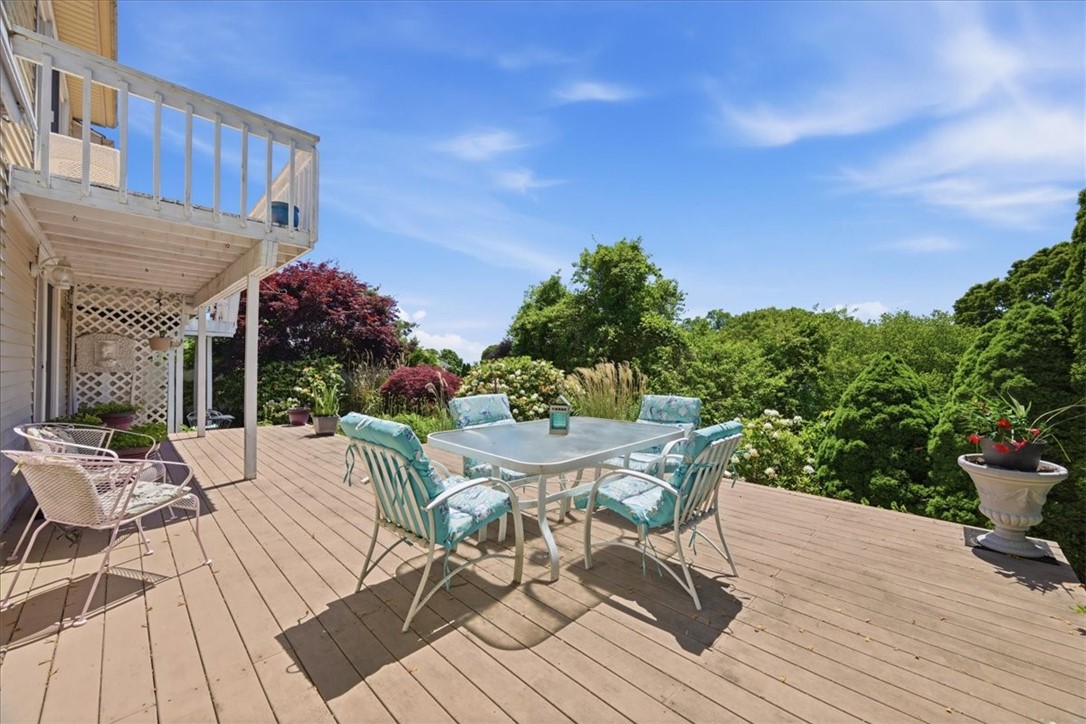 10 Island View Court Westerly, RI 02891 - Photo 31 of 37