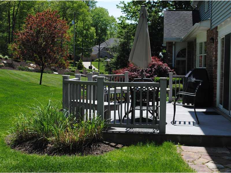 104 Walnut Ridge Drive Pittsburgh, PA 15238 - Photo 20 of 24 Patio/Deck.