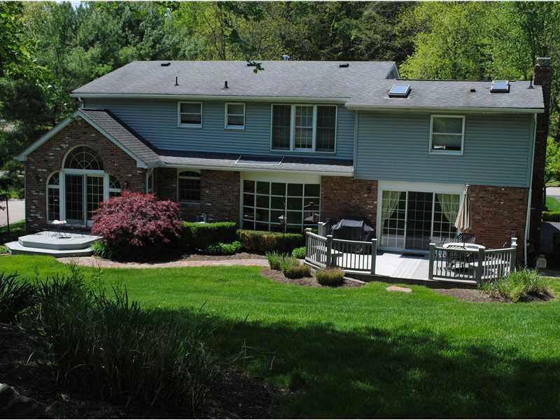 104 Walnut Ridge Drive Pittsburgh, PA 15238 - Photo 24 of 24 Exterior Back.