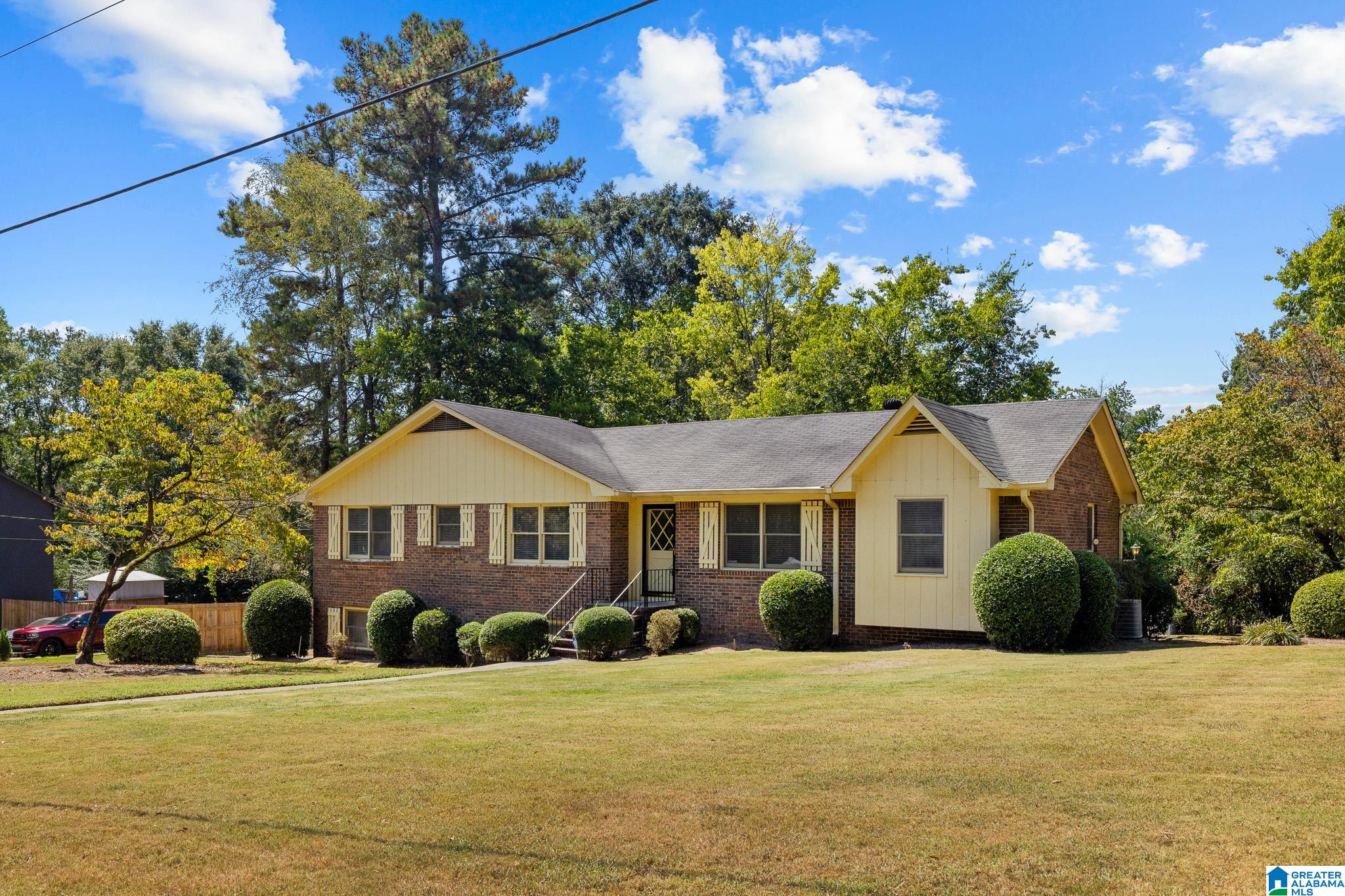 2601 Diamond Circle Birmingham, AL 35216 - Photo 1 of 29