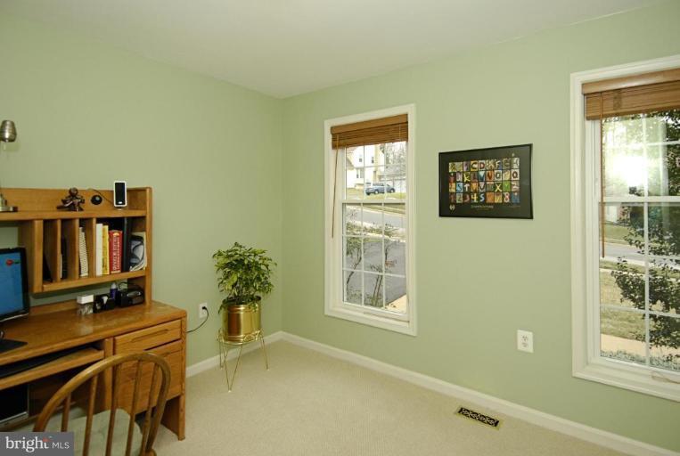10165 Wavell Road Fairfax, VA 22032 - Photo 12 of 30 Study