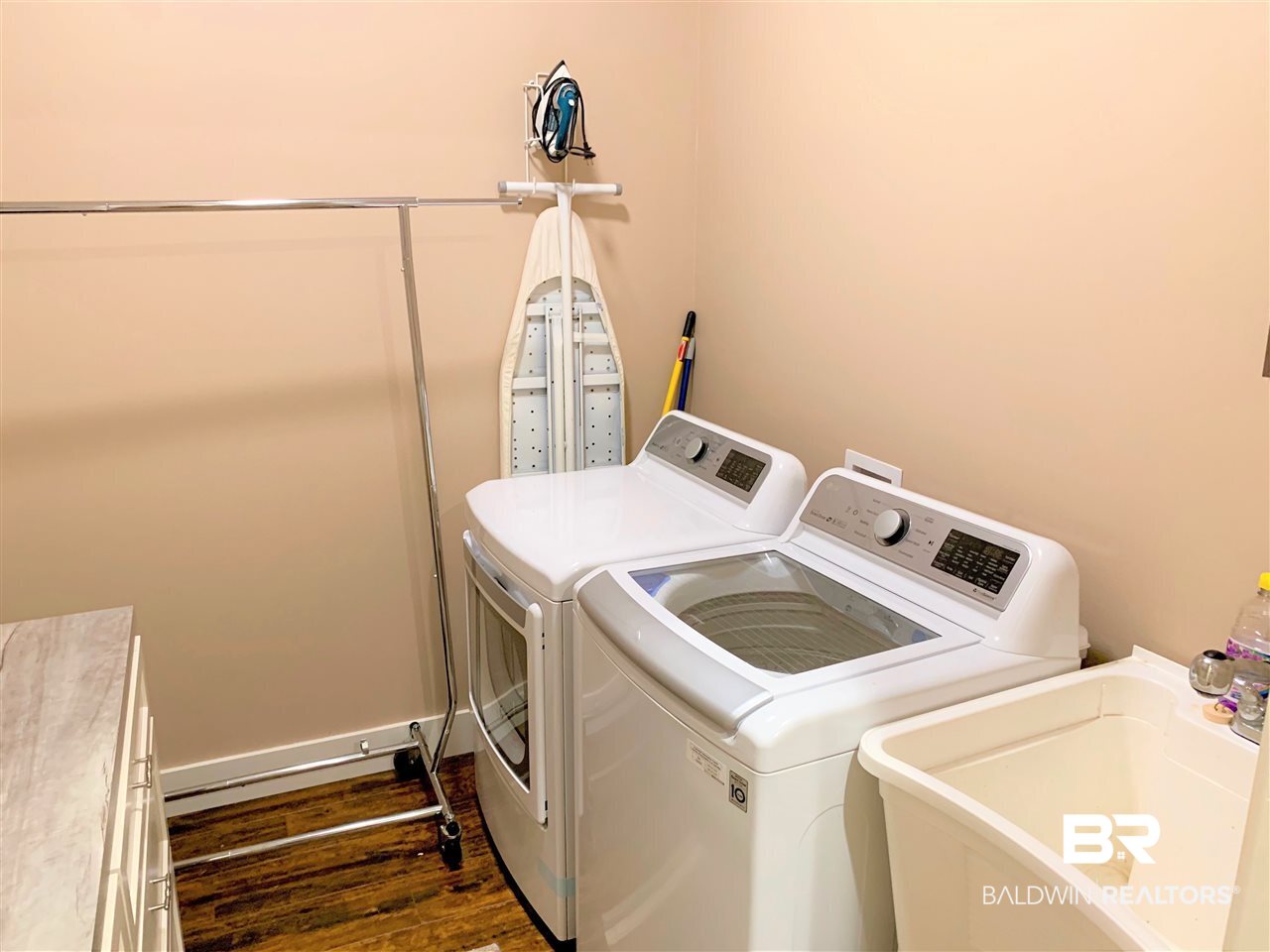 8479 Palmetto Way Foley, AL 36535 - Photo 20 of 26 Laundry Room