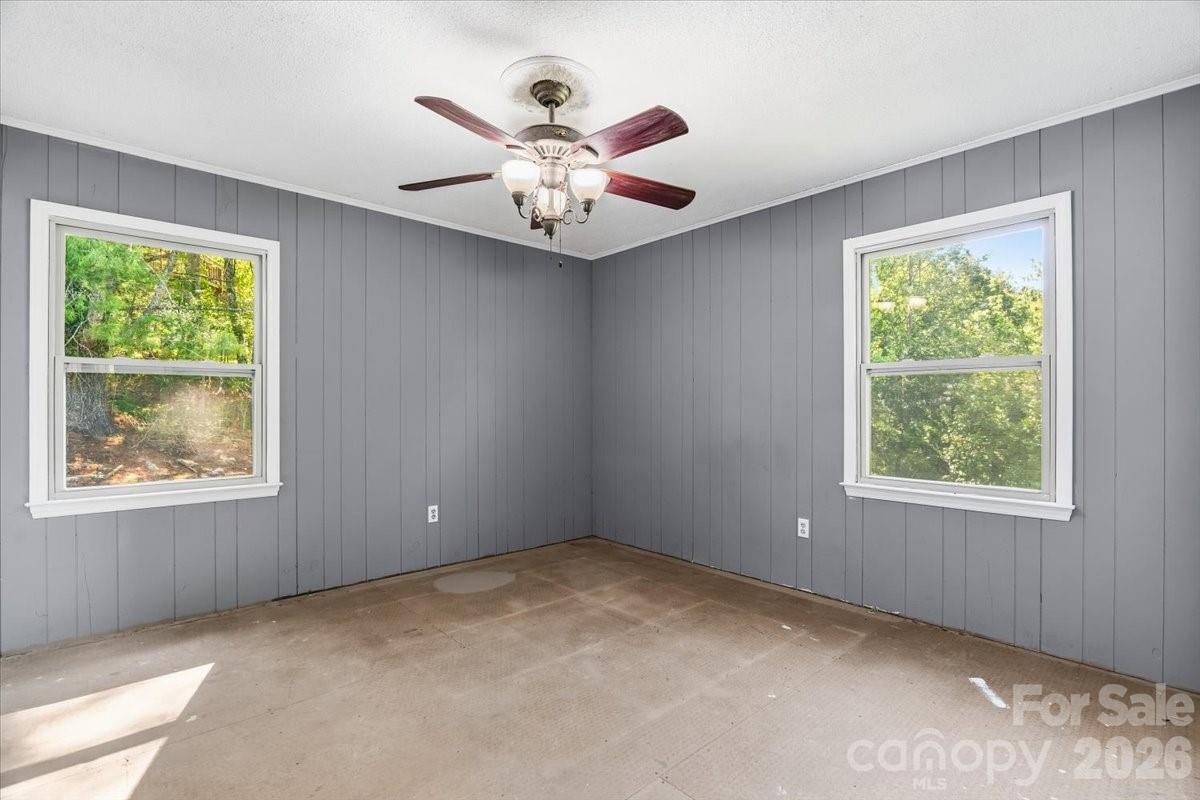 14 Jack Sullins Road Spruce Pine, NC 28777 - Photo 24 of 37 an empty room with a window