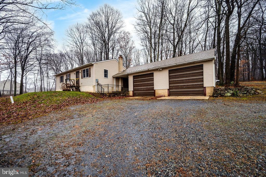 24 Five Points Road Mertztown, PA 19539 - Photo 3 of 22 Gallery Image 3