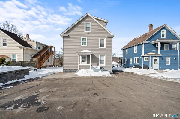 $2,425 | 246 South Orchard Street, Wallingford, CT 06492