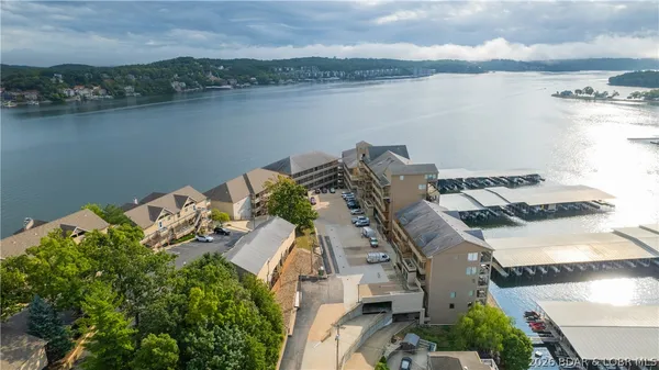 $344,500 | 90 Falls Point Drive, Unit 1B, Lake Ozark, MO 65049