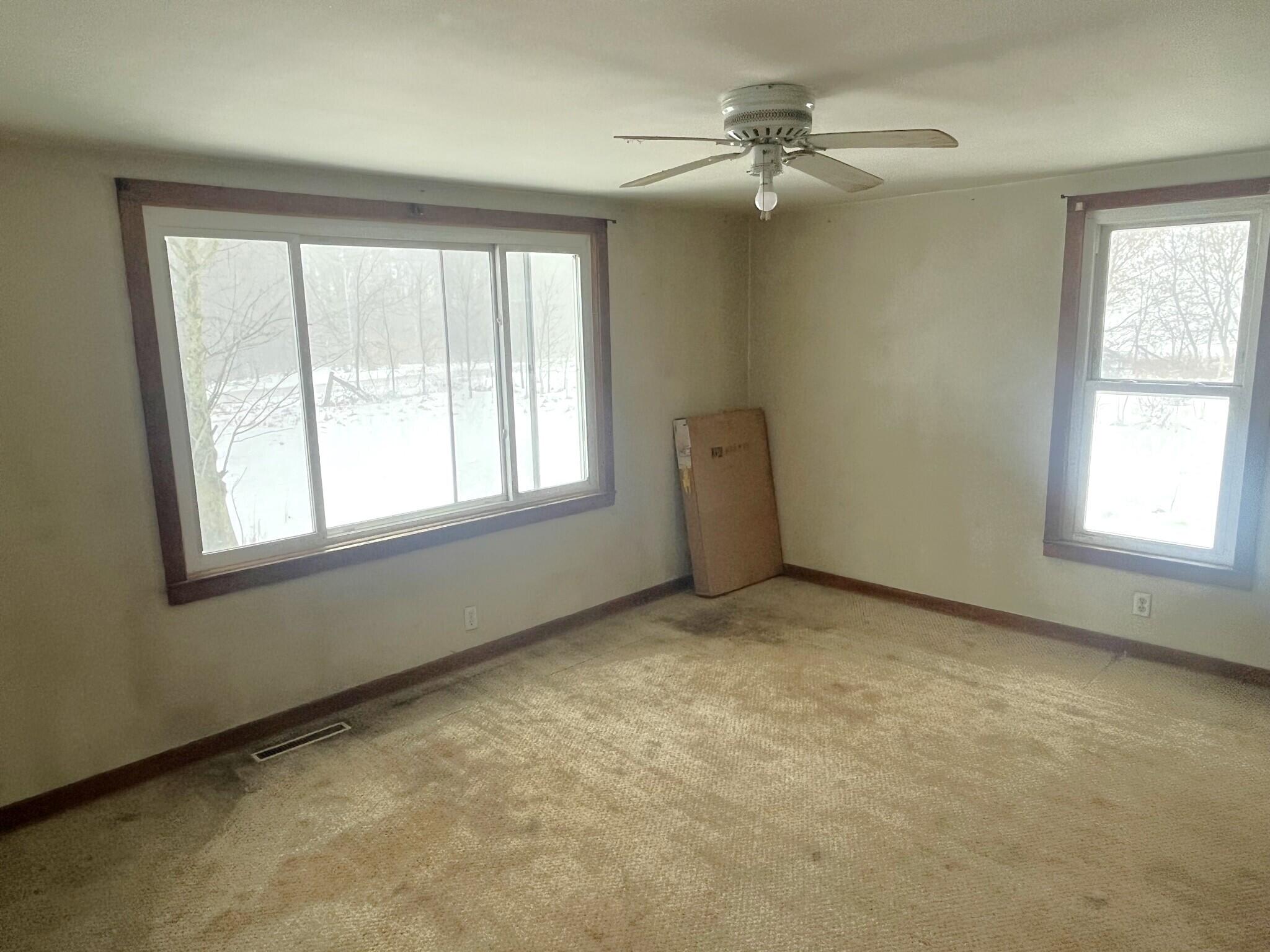 7856 Newberry Road Durand, MI 48429 - Photo 4 of 24 IMG_4812.JPEG_1