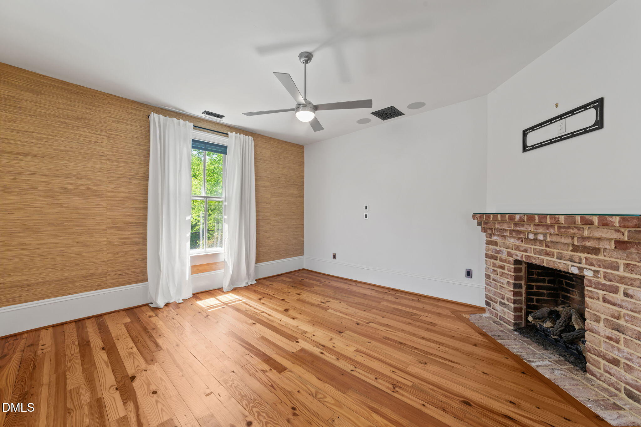 511 Oakwood Avenue Raleigh, NC 27604 - Photo 34 of 65 -