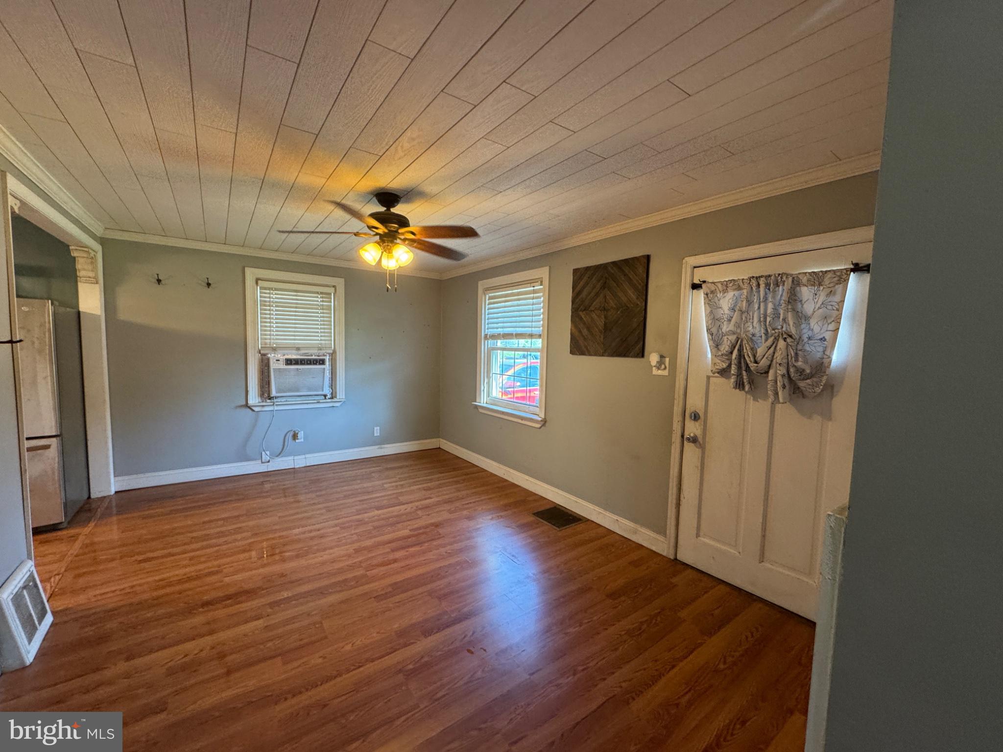 6 James Road Hatboro, PA 19040 - Photo 4 of 18