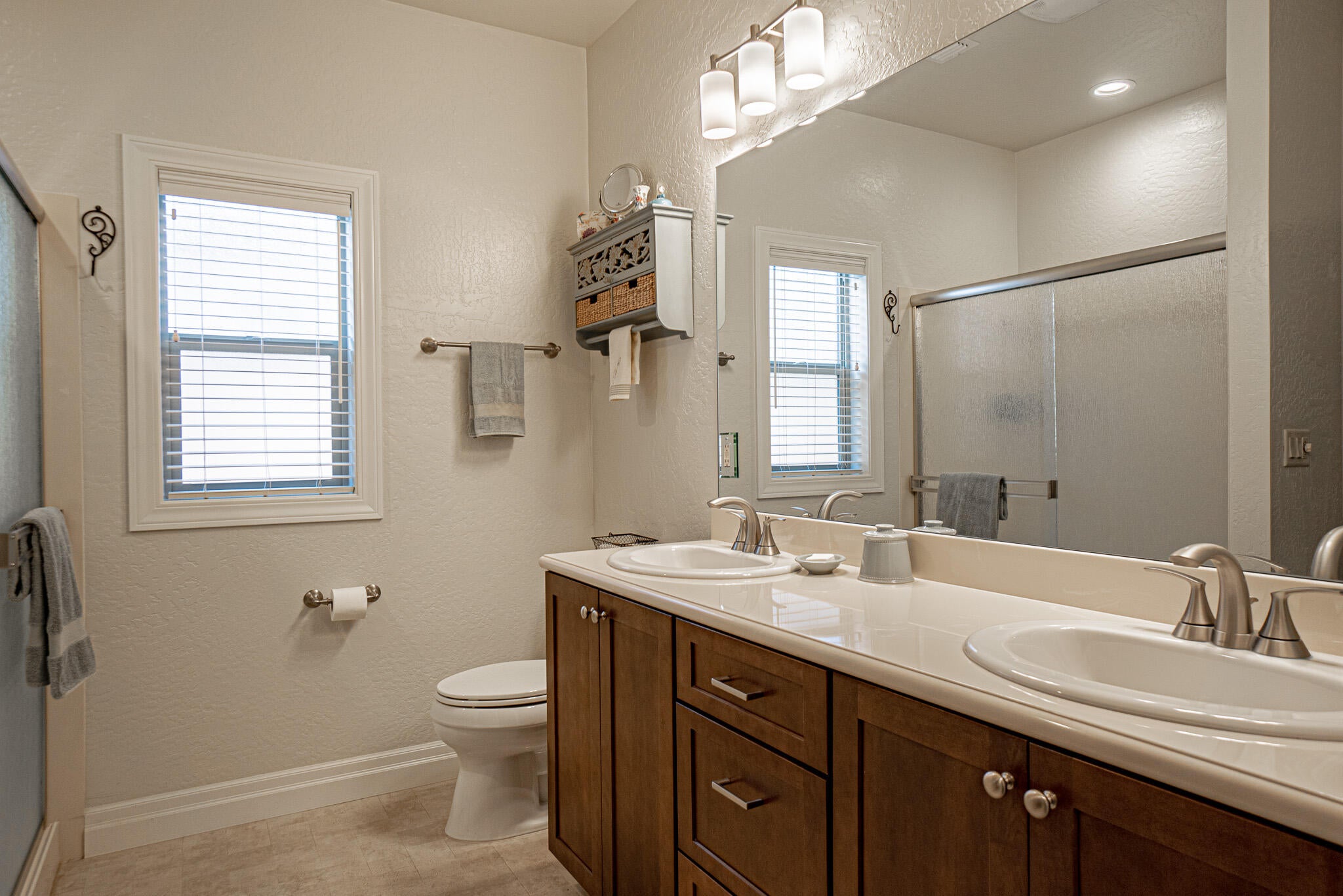 447 South Haskell Street Central Point, OR 97502 - Photo 16 of 31 DSC05960-HDR