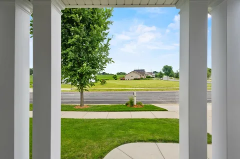 $500,000 | 6302 Pennock Lane, McFarland, WI 53558