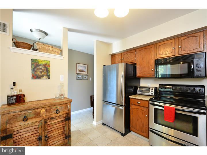 244 Valley Stream Lane Wayne, PA 19087 - Photo 4 of 24 Gallery Image 4