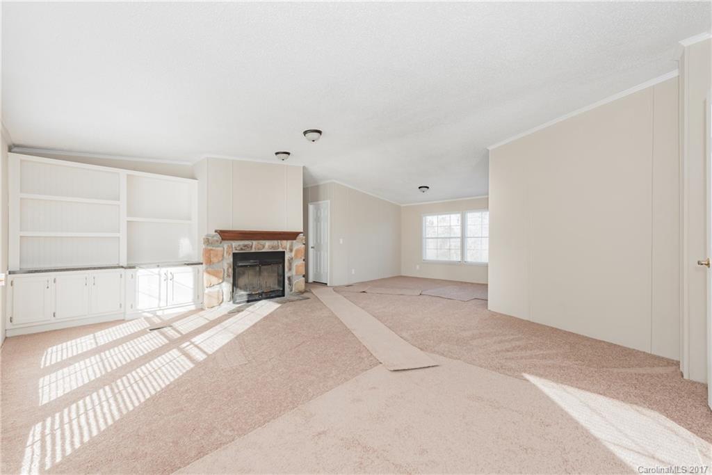 4010 Hoodtown Road Sharon, SC 29742 - Photo 2 of 24