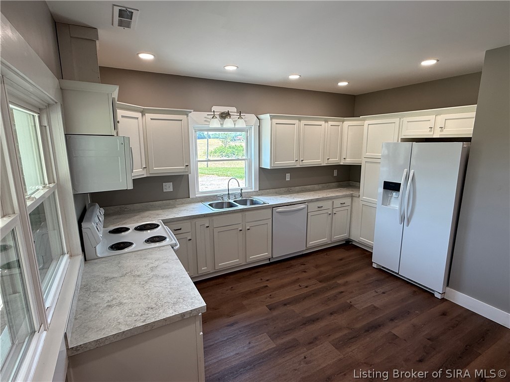 3856 10 Dollar Road Southeast Corydon, IN 47112 - Photo 10 of 55