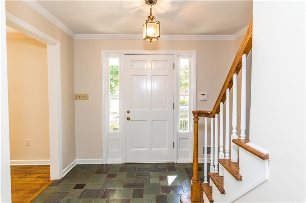 26 Easton Road Pittsburgh, PA 15238 - Photo 3 of 25 Gallery Image 3