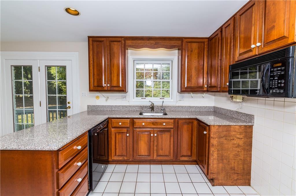 26 Easton Road Pittsburgh, PA 15238 - Photo 5 of 25 Gallery Image 5