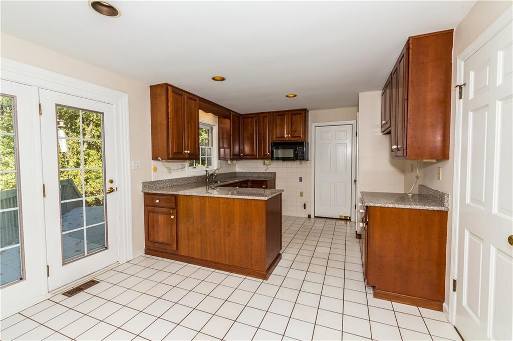 26 Easton Road Pittsburgh, PA 15238 - Photo 7 of 25 Gallery Image 7