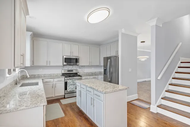 $574,500 | 629 Waterford Lane, South Elgin, IL 60177