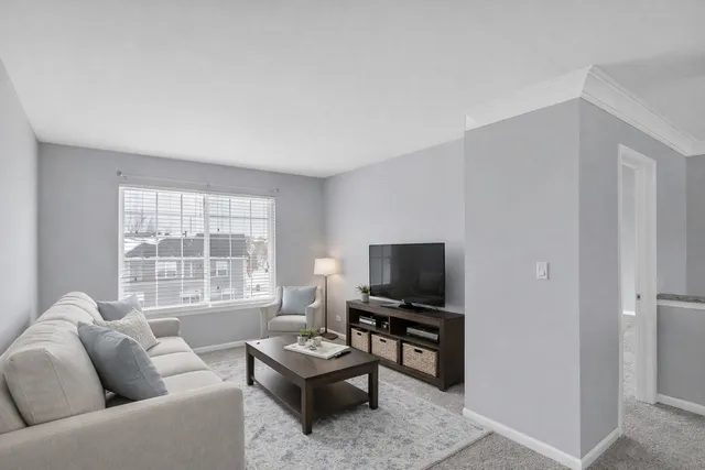 $574,500 | 629 Waterford Lane, South Elgin, IL 60177