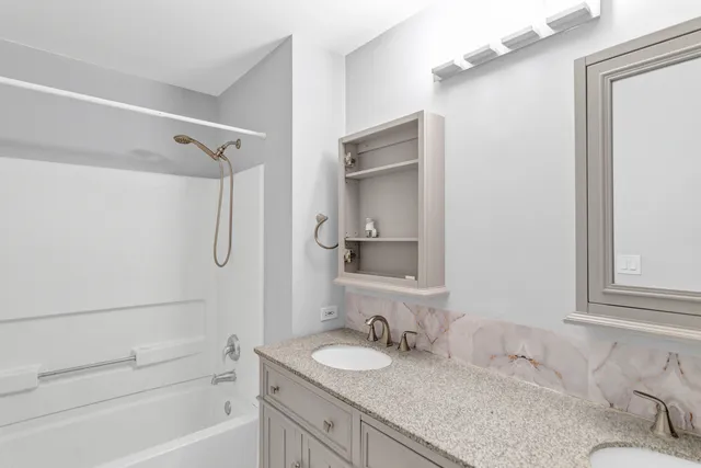 $574,500 | 629 Waterford Lane, South Elgin, IL 60177