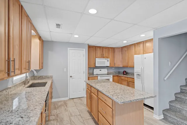 $574,500 | 629 Waterford Lane, South Elgin, IL 60177