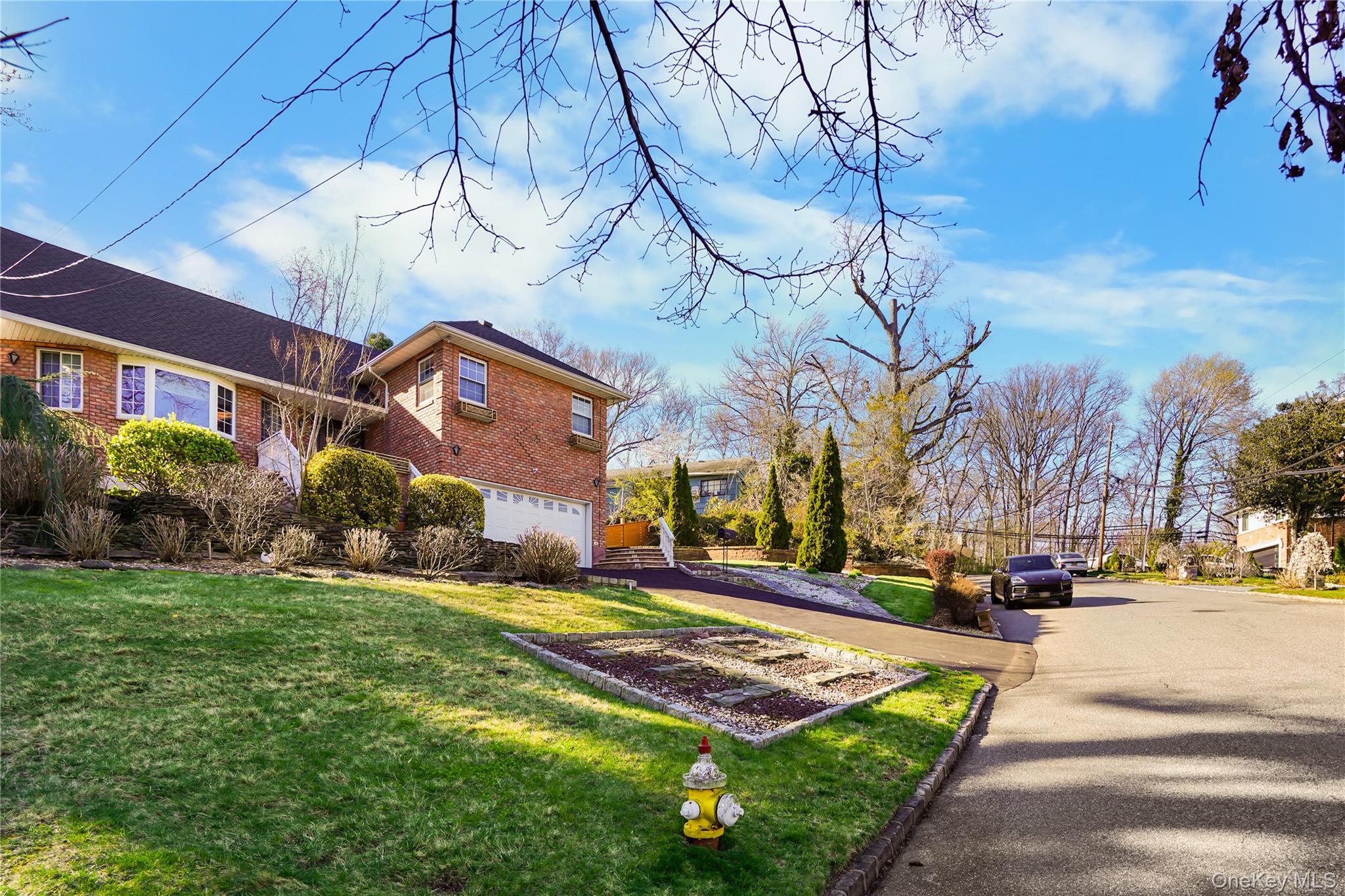 39 Oakdale Road Roslyn Heights, NY 11577 - Photo 21 of 21