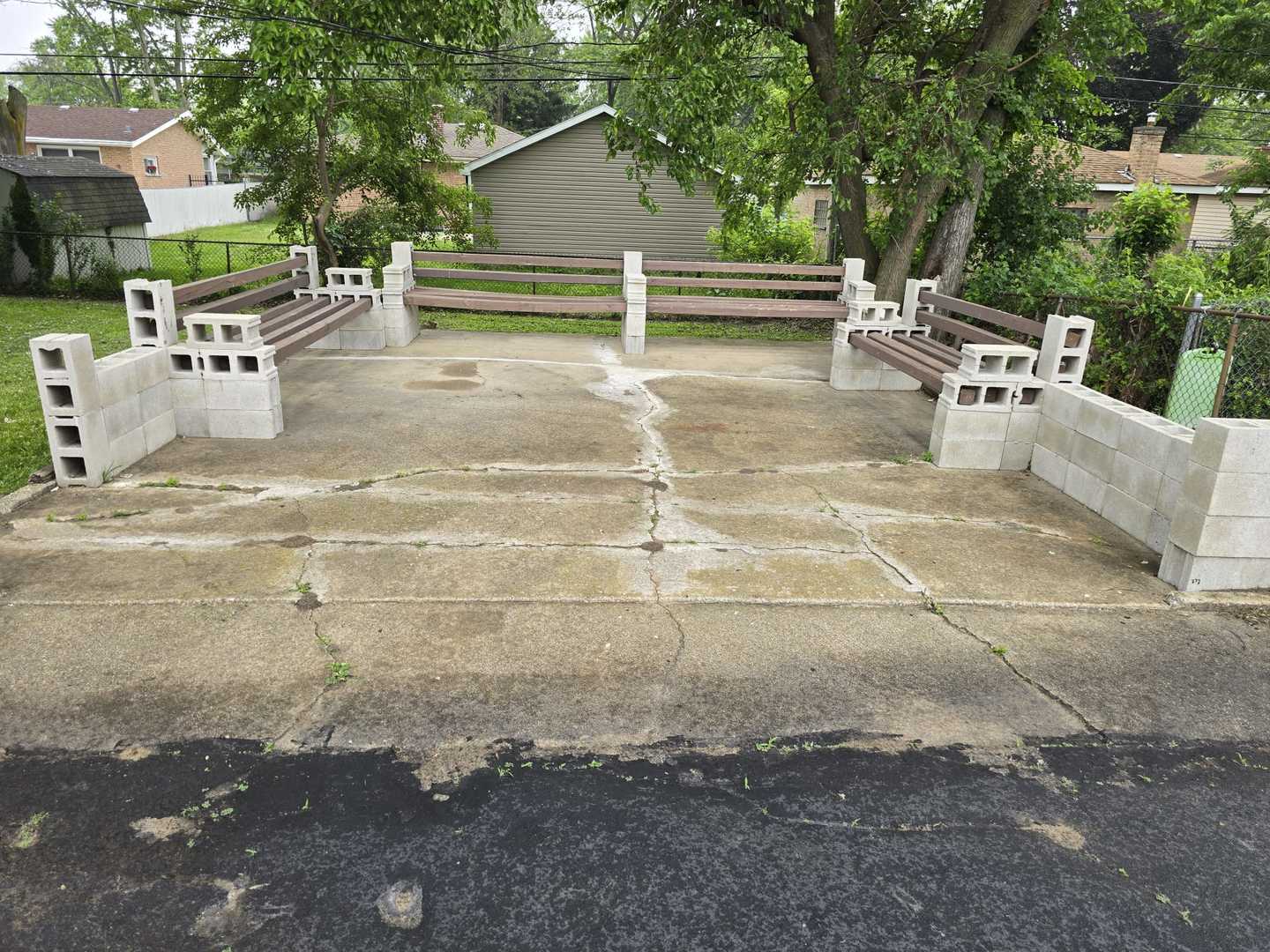 3014 West 163rd Street Markham, IL 60428 - Photo 16 of 18 a backyard of a house with table and chairs