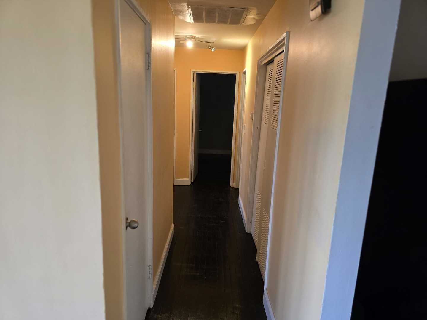 3014 West 163rd Street Markham, IL 60428 - Photo 9 of 18 a view of a hallway