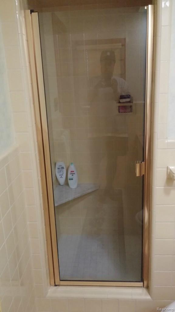16163 Sunderland Road Detroit, MI 48219 - Photo 21 of 28 20150804_121949.jpg