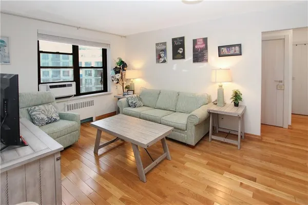 $332,000 | 2721 Kings Highway, Unit 5G | Midwood