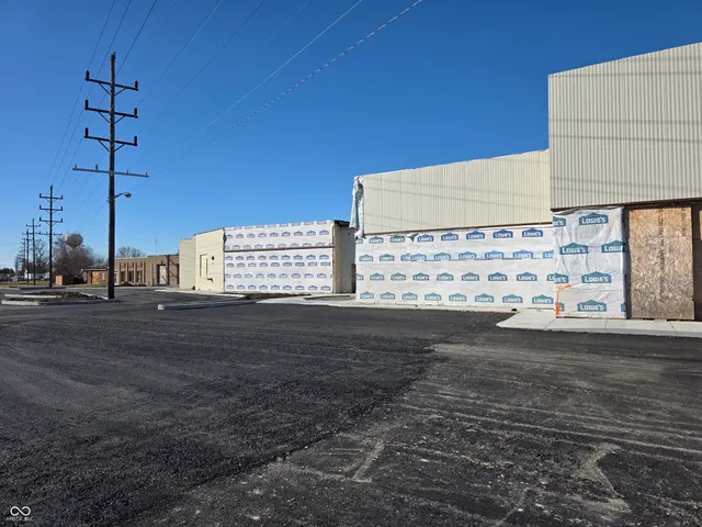 $15 | 1804 22nd Street, Columbus, IN 47201