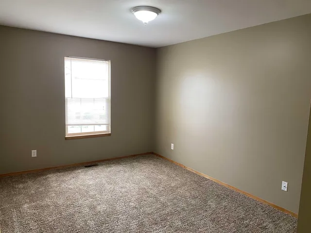 $225,000 | 744 East Greenwood Court, Haysville, KS 67060