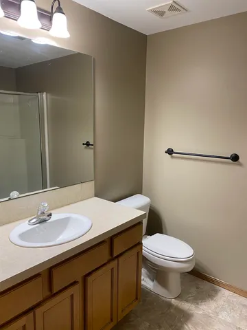 $225,000 | 744 East Greenwood Court, Haysville, KS 67060