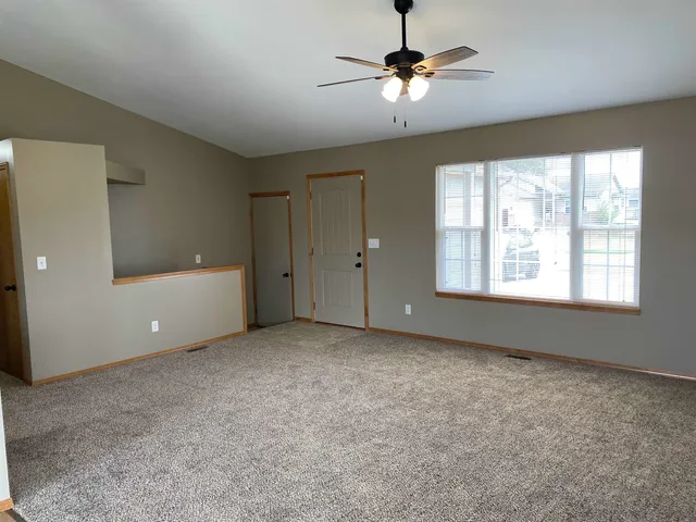 $225,000 | 744 East Greenwood Court, Haysville, KS 67060