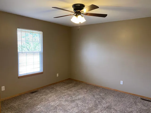 $225,000 | 744 East Greenwood Court, Haysville, KS 67060