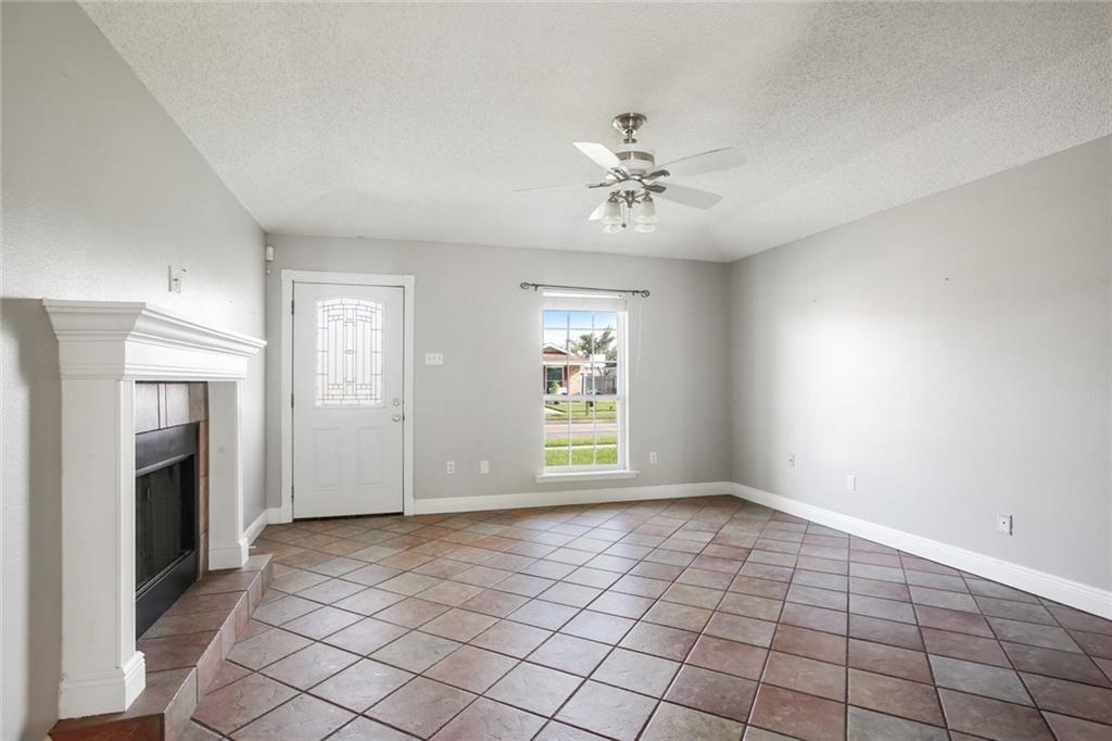 2557 Rue Jesann Marrero, LA 70072 - Photo 4 of 15 Gallery Image 4