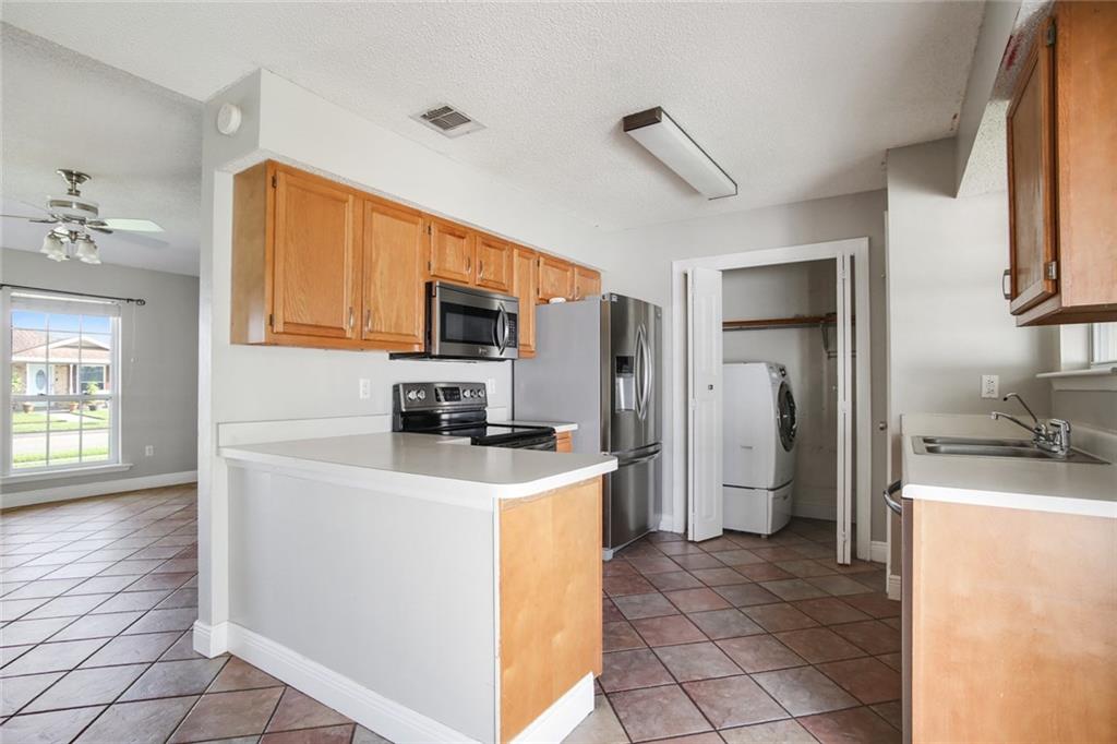 2557 Rue Jesann Marrero, LA 70072 - Photo 6 of 15 Gallery Image 6