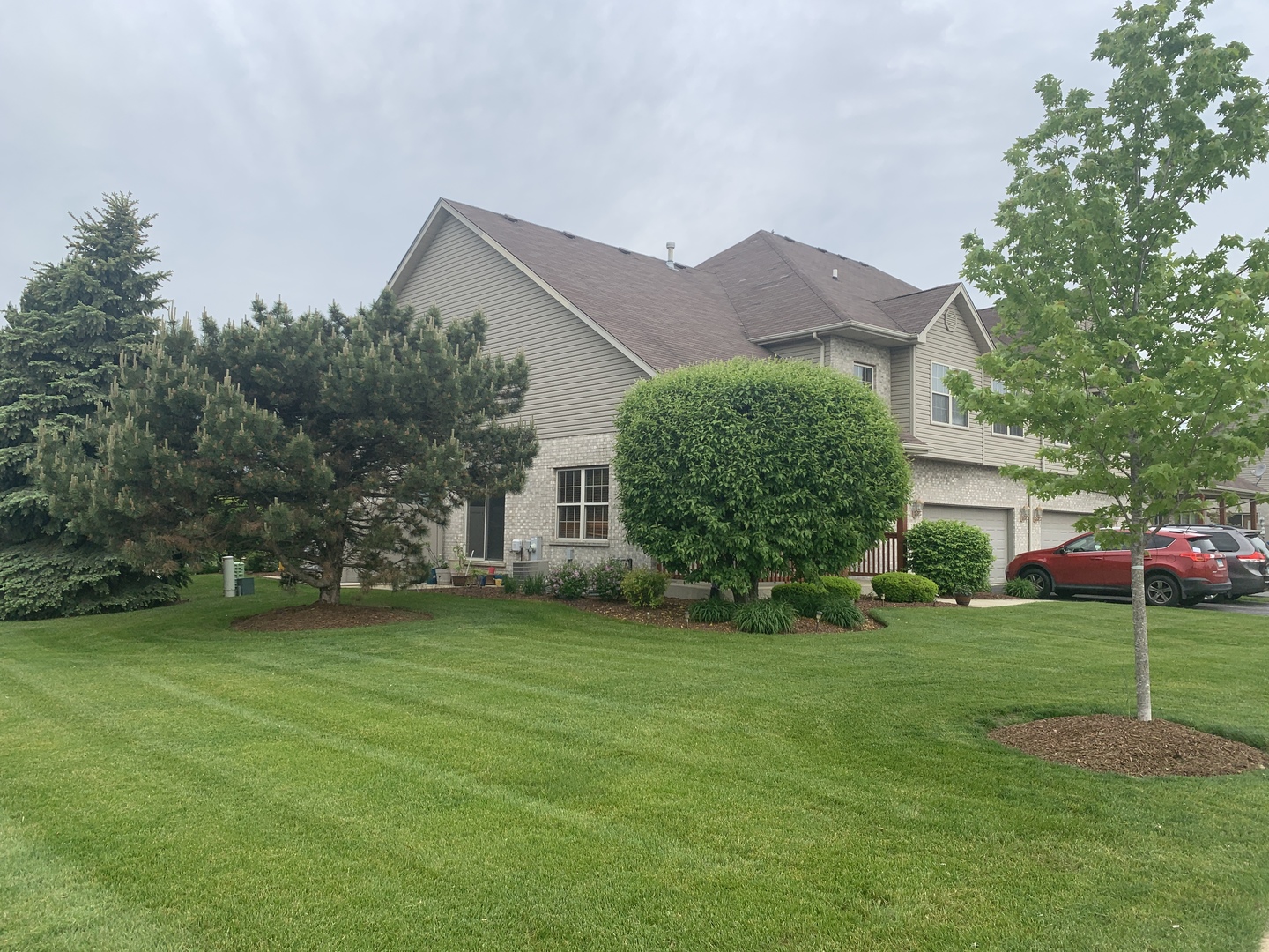 239 Clover Ridge Drive Lockport, IL 60441 - Photo 2 of 16