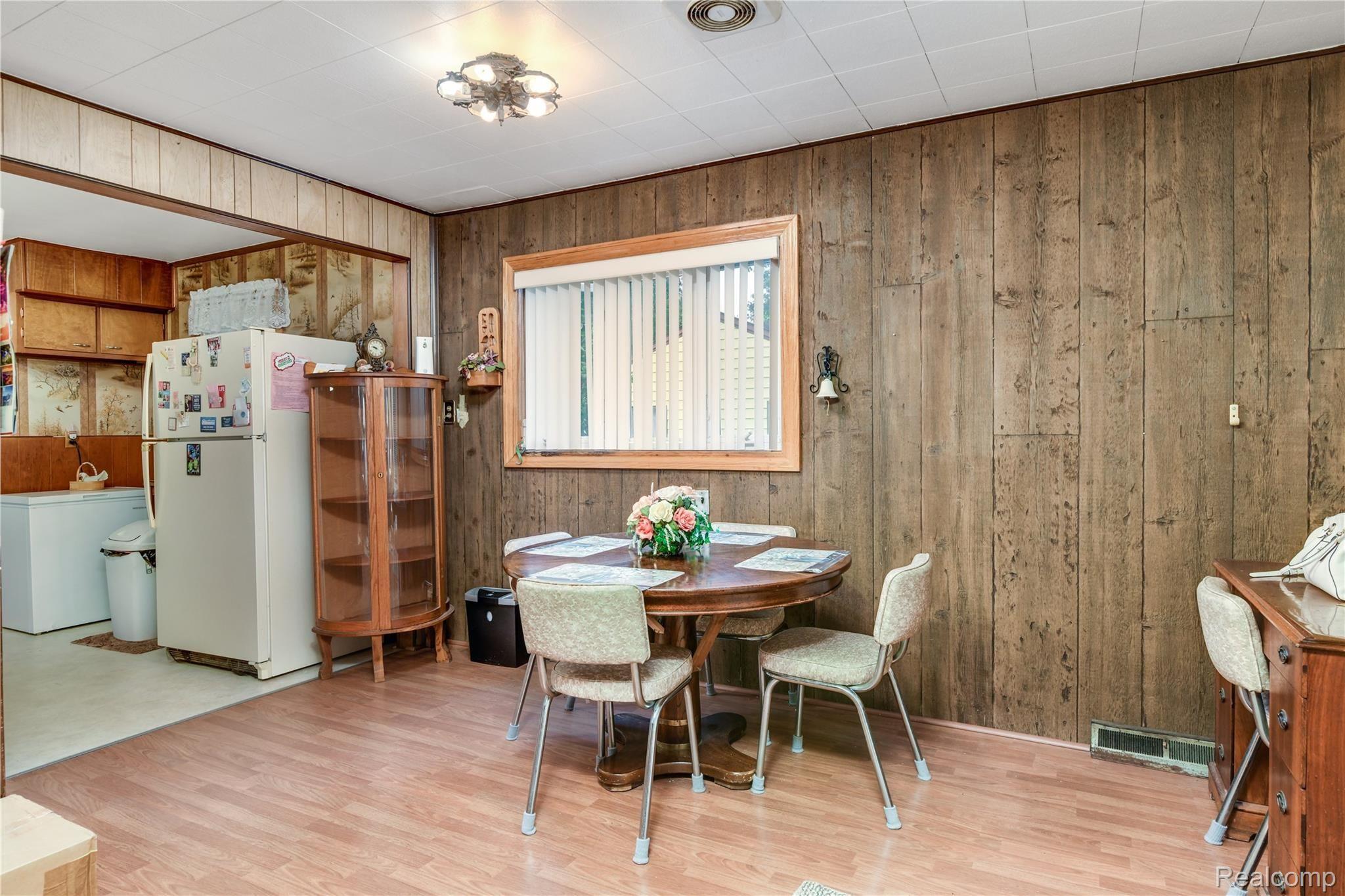 38811 Wade Road Romulus, MI 48174 - Photo 16 of 31 38811+Wade+Rd+Romulus-16-original.jpg