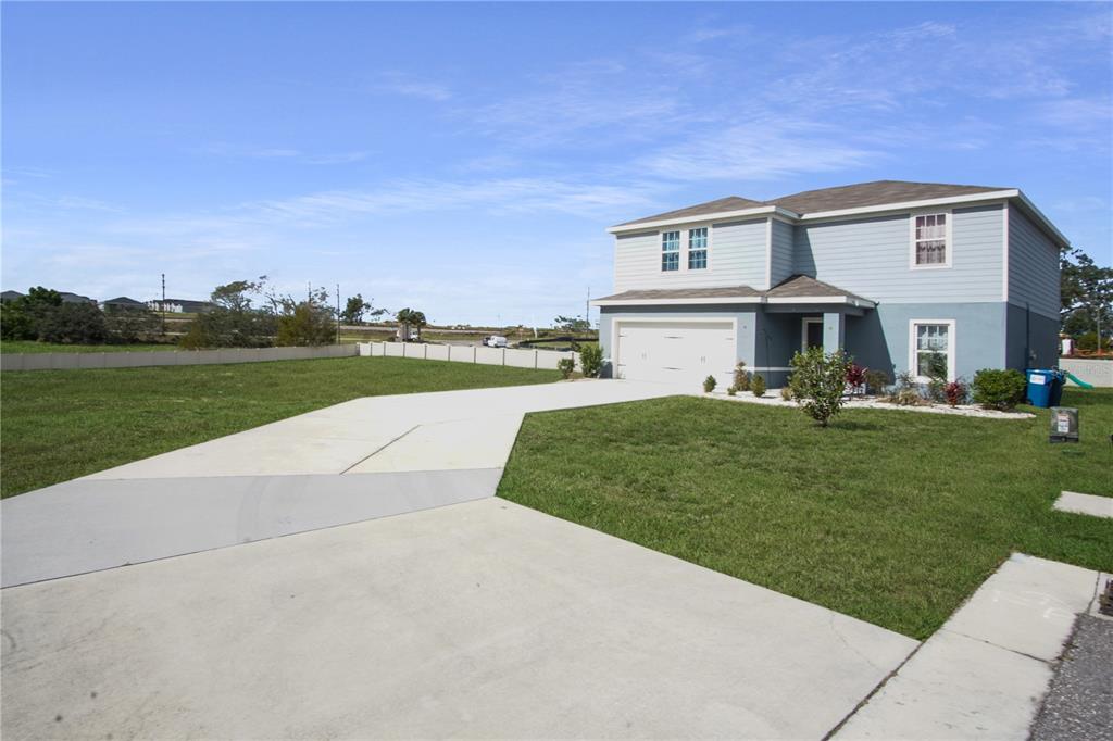 181 Silver Maple Bend Davenport, FL 33837 - Photo 5 of 20