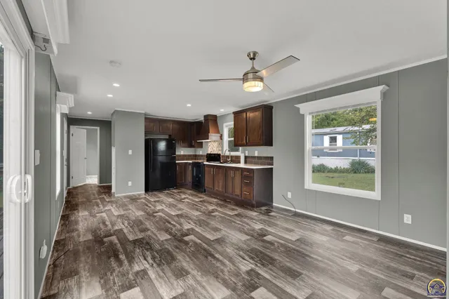 $52,000 | 3770 Park Drive, Unit C16, Meriden, KS 66512