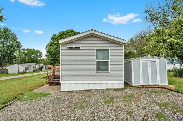 $52,000 | 3770 Park Drive, Unit C16, Meriden, KS 66512