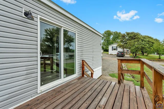 $52,000 | 3770 Park Drive, Unit C16, Meriden, KS 66512